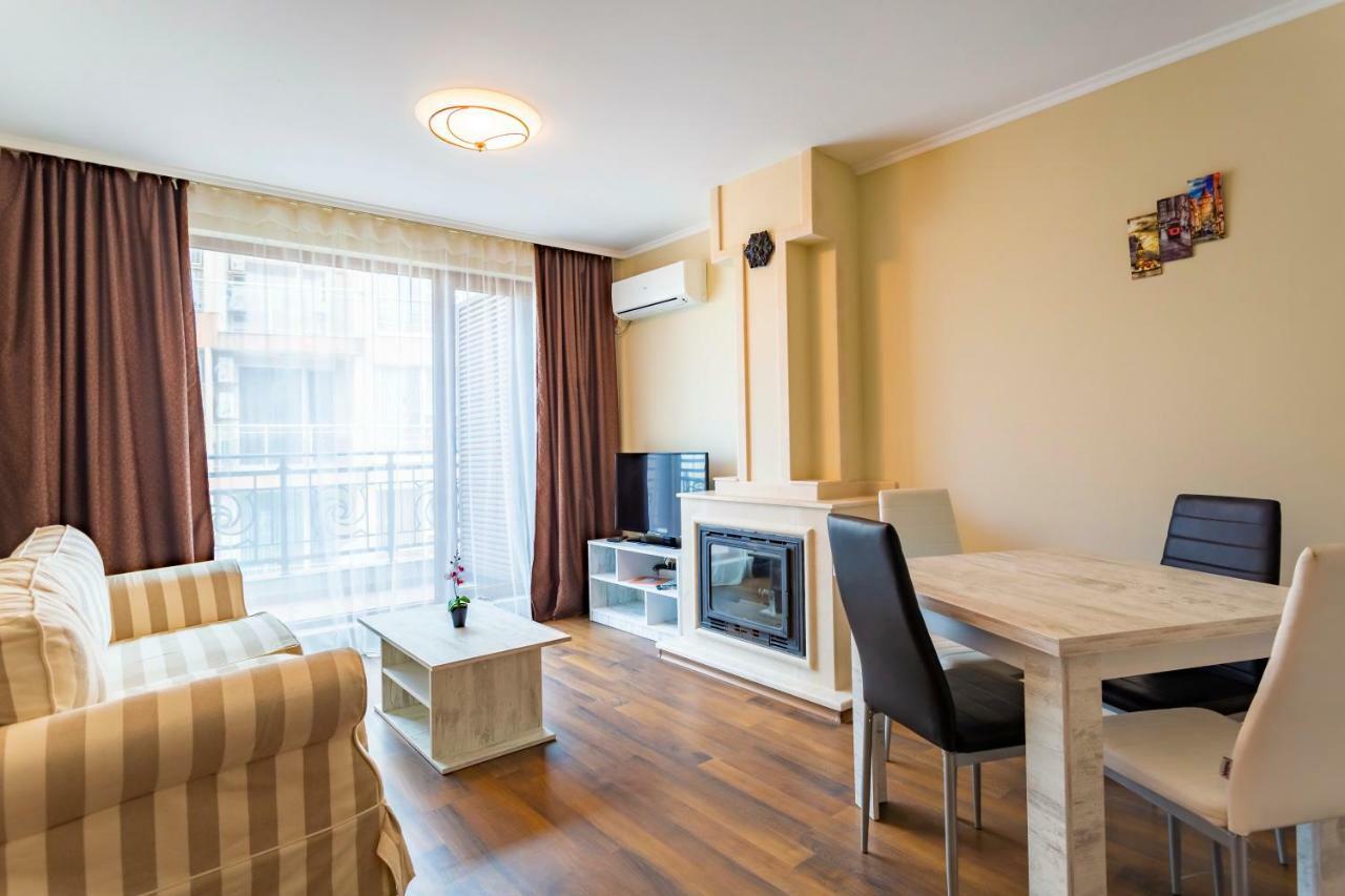 Rose Gardens Apart Hotel Pomorie Ngoại thất bức ảnh
