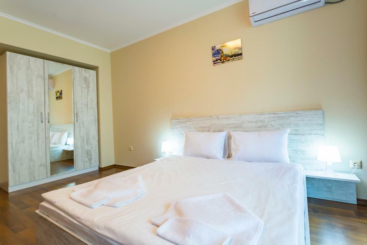 Rose Gardens Apart Hotel Pomorie Ngoại thất bức ảnh