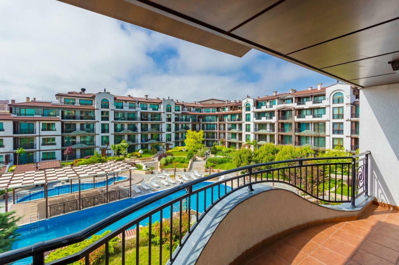 Rose Gardens Apart Hotel Pomorie Ngoại thất bức ảnh